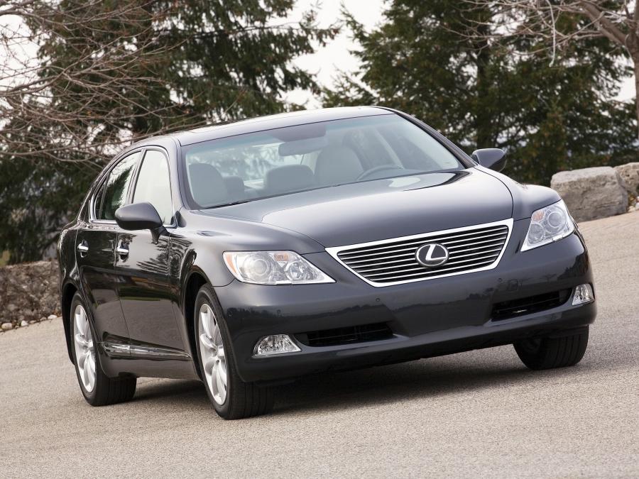  Lexus LS460 2006 года  (фото 13 из 200)